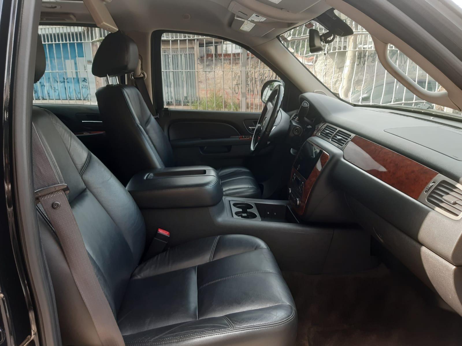 CHEVROLET SUBURBAN ANO/MOD 2011