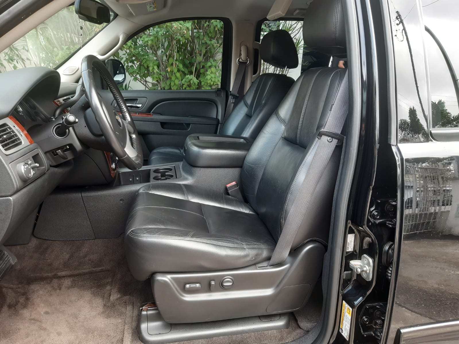 CHEVROLET SUBURBAN ANO/MOD 2011