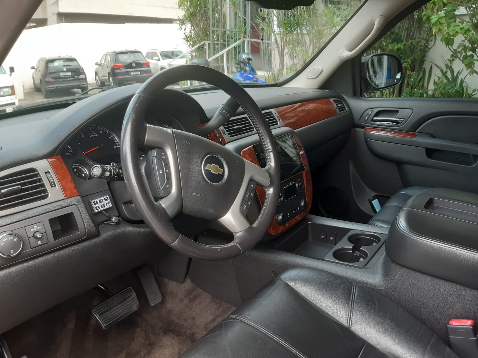 CHEVROLET SUBURBAN ANO/MOD 2011