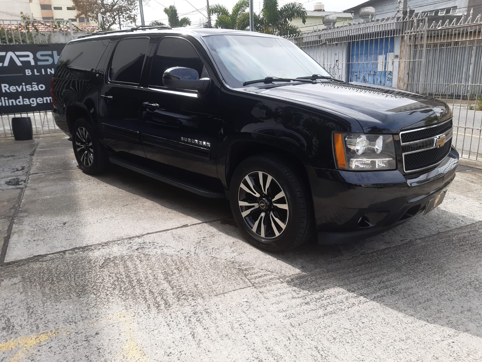 CHEVROLET SUBURBAN ANO/MOD 2011
